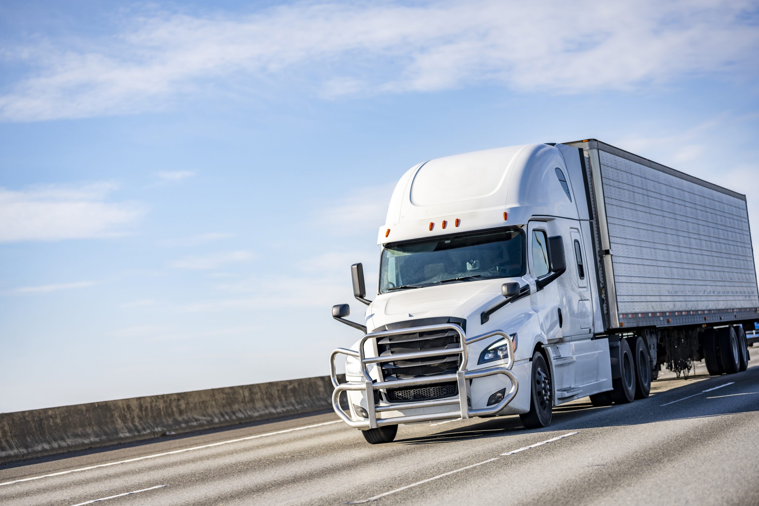 picture-of-a-commercial-truck-on -the-road